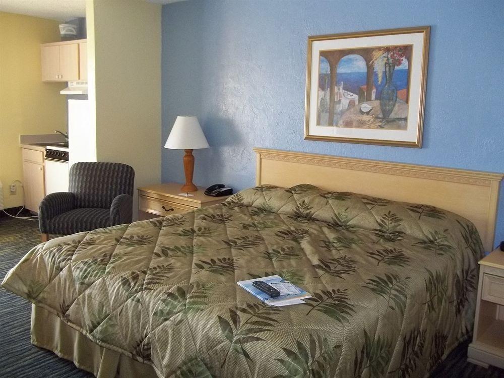 Holiday Inn Express & Suites Oceanfront Daytona Beach Shores By Ihg Eksteriør billede