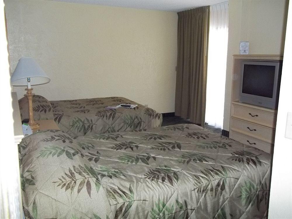 Holiday Inn Express & Suites Oceanfront Daytona Beach Shores By Ihg Eksteriør billede