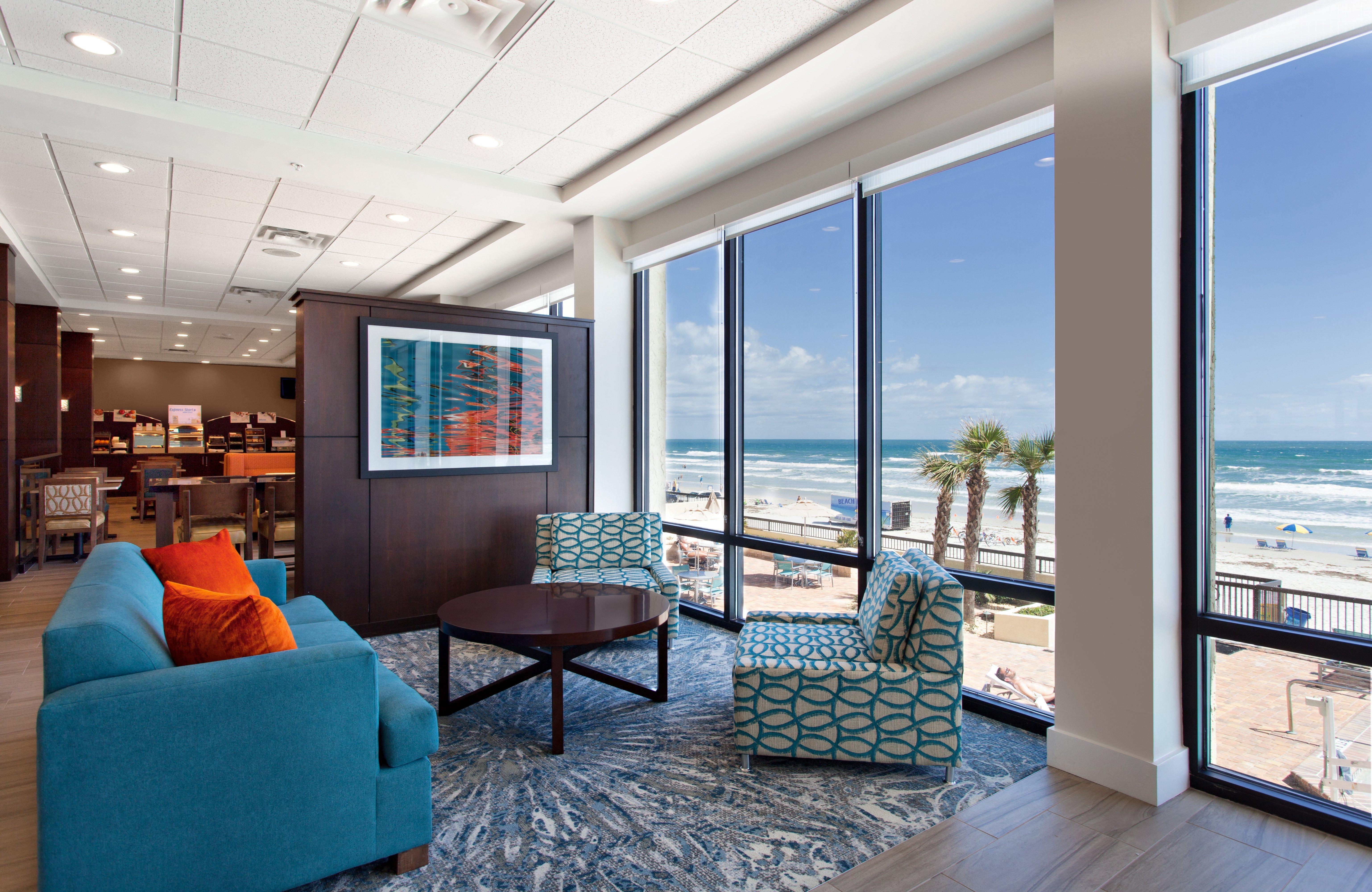 Holiday Inn Express & Suites Oceanfront Daytona Beach Shores By Ihg Eksteriør billede