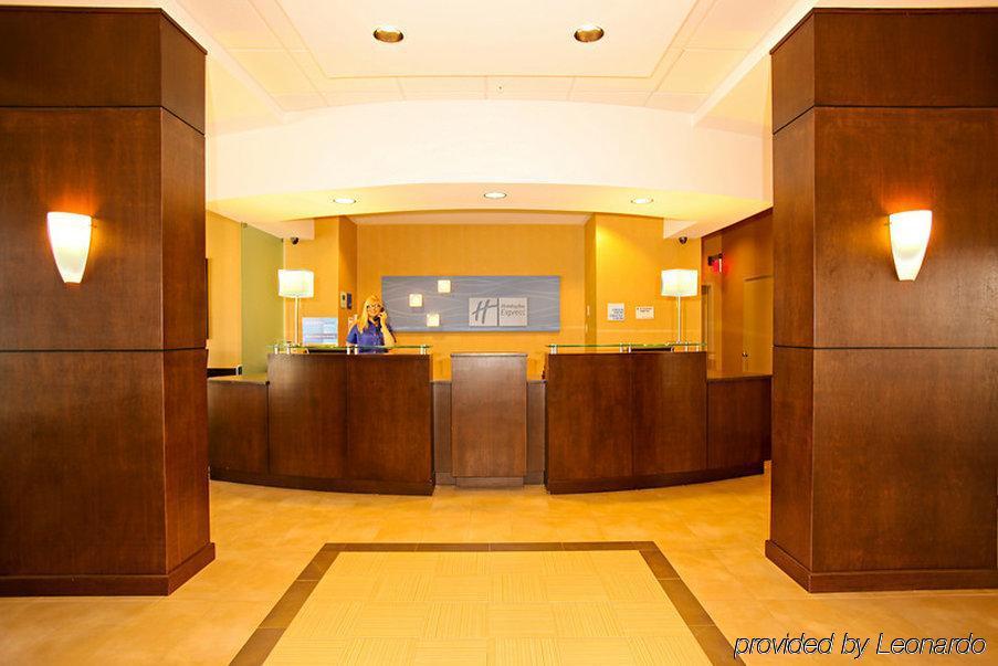 Holiday Inn Express & Suites Oceanfront Daytona Beach Shores By Ihg Interiør billede