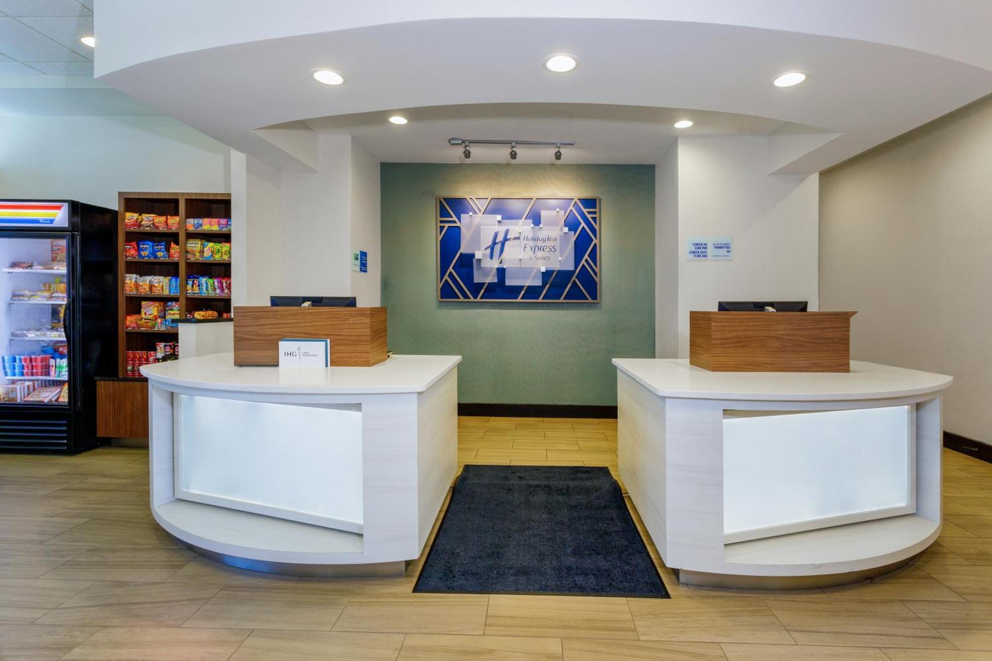 Holiday Inn Express & Suites Oceanfront Daytona Beach Shores By Ihg Eksteriør billede